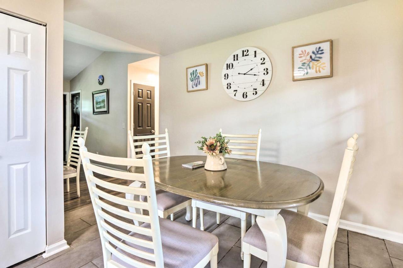 Peaceful Beaufort Home With Front Porch And Grill Luaran gambar
