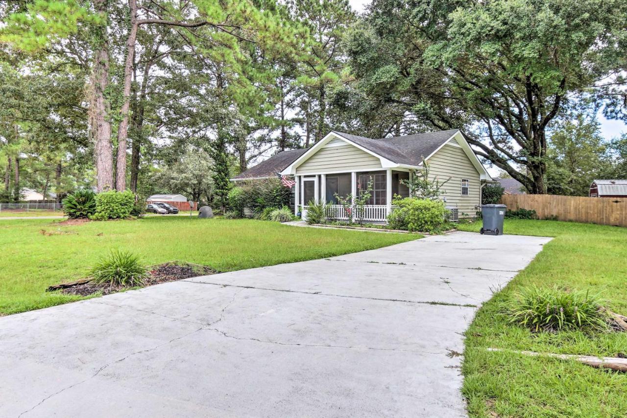 Peaceful Beaufort Home With Front Porch And Grill Luaran gambar